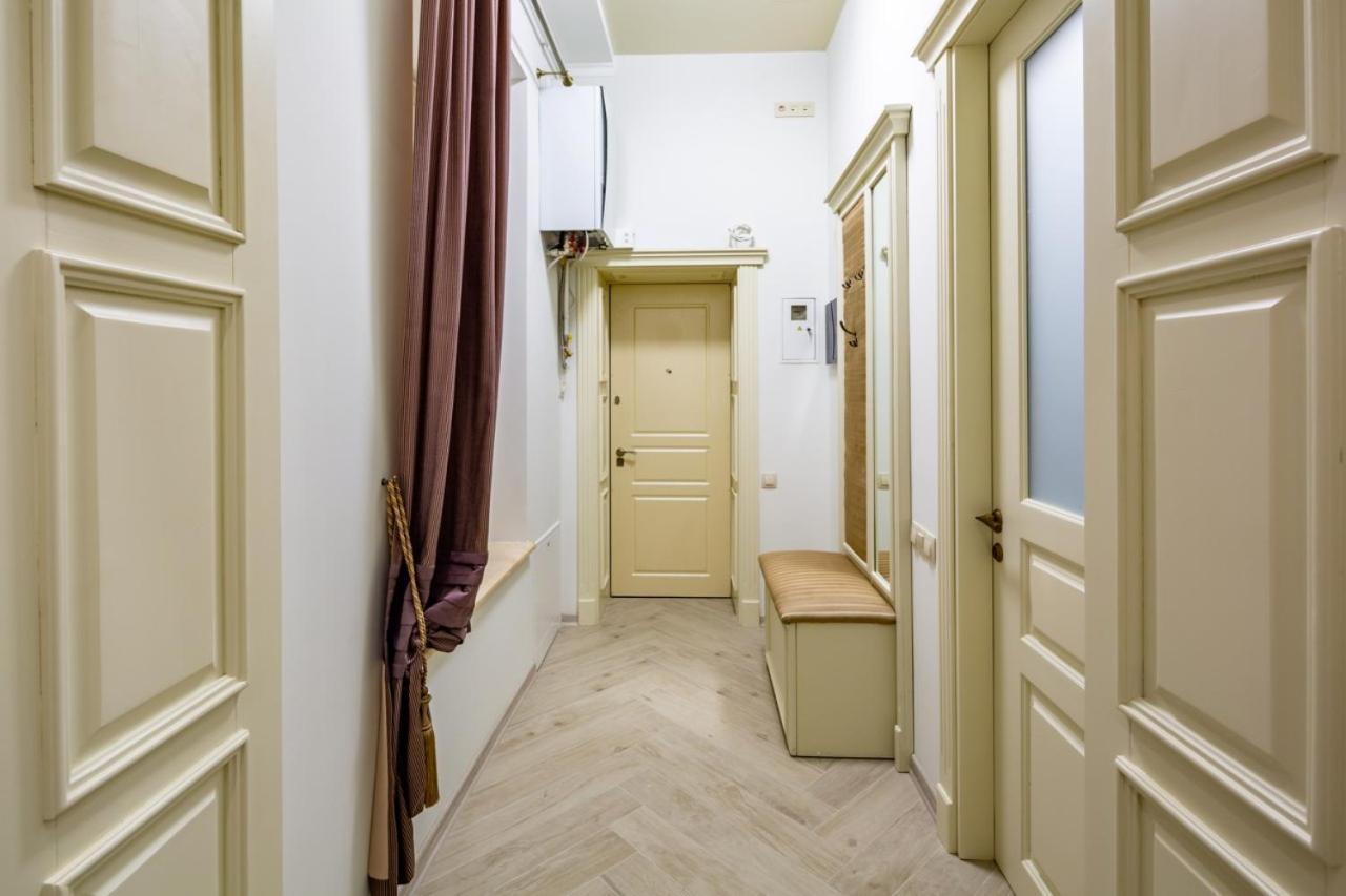 Avangard Sholom Aleikhem 1 Apart Lviv Exterior photo