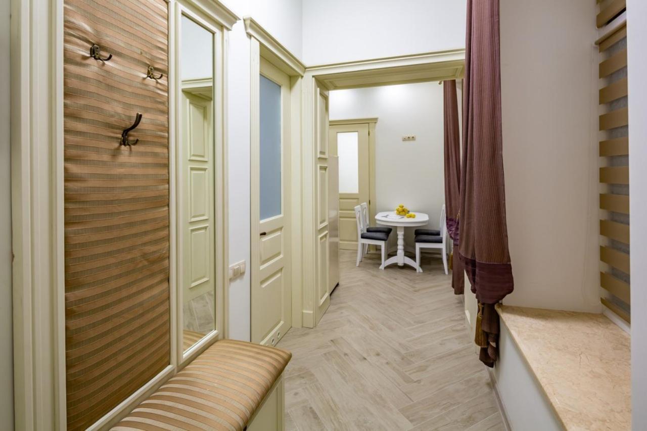 Avangard Sholom Aleikhem 1 Apart Lviv Exterior photo